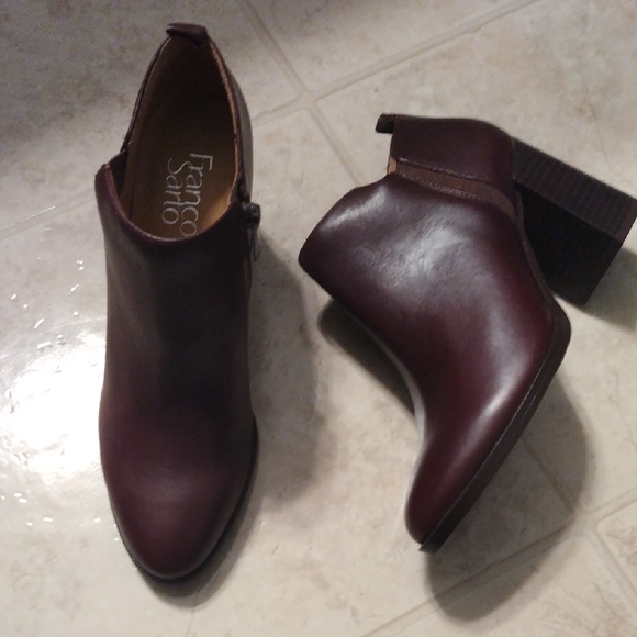 Franco Sarto Dante Dark Brown Side Zip Leather Ankle Booties NWOT - Picture 1 of 8